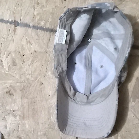 Hat - Picture 2 of 2